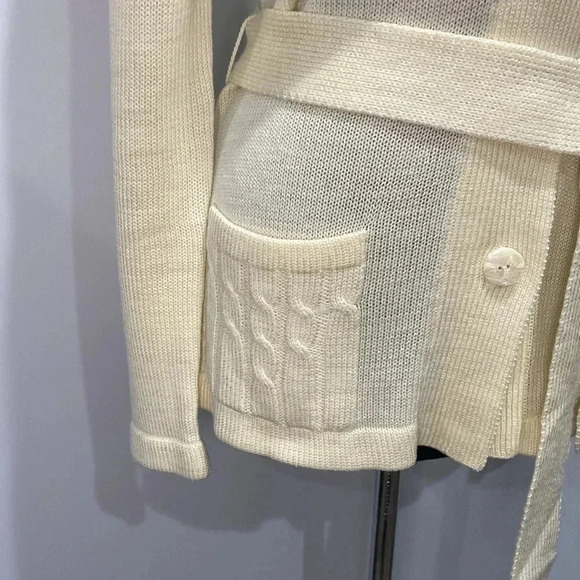 * Vintage * Hudson’s Bay | 1970’s Yellow Cerdigan - Picture 2 of 5